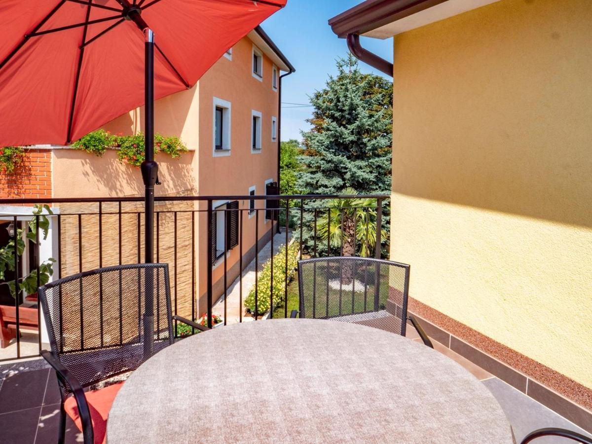 Studio Apartment Gianni Vižinada Εξωτερικό φωτογραφία
